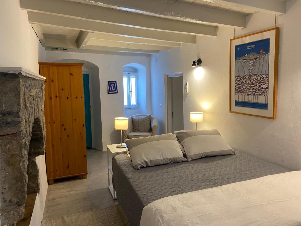 Little Blue In Chorio, Symi Villa Bagian luar foto